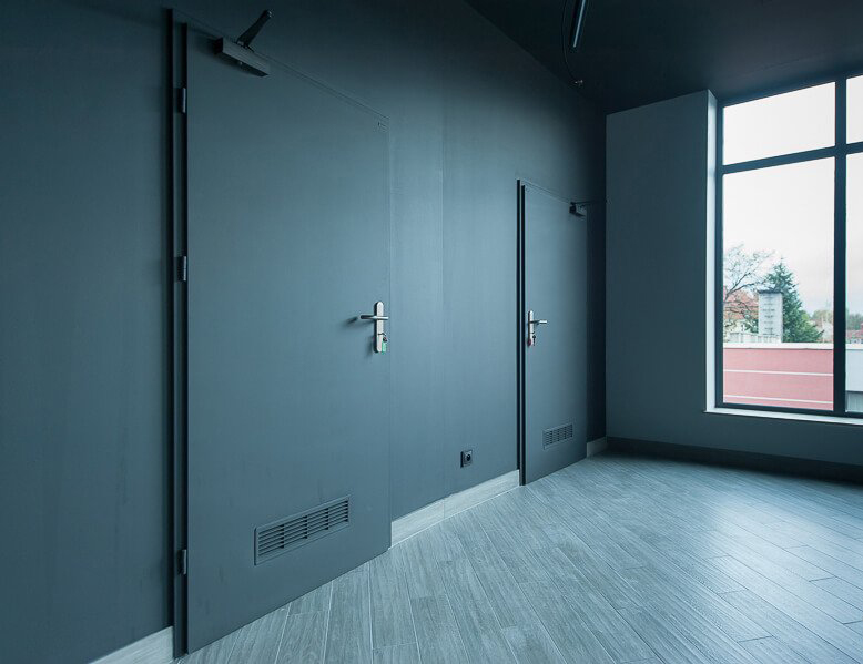 Drzwi zewnętrzne techniczne