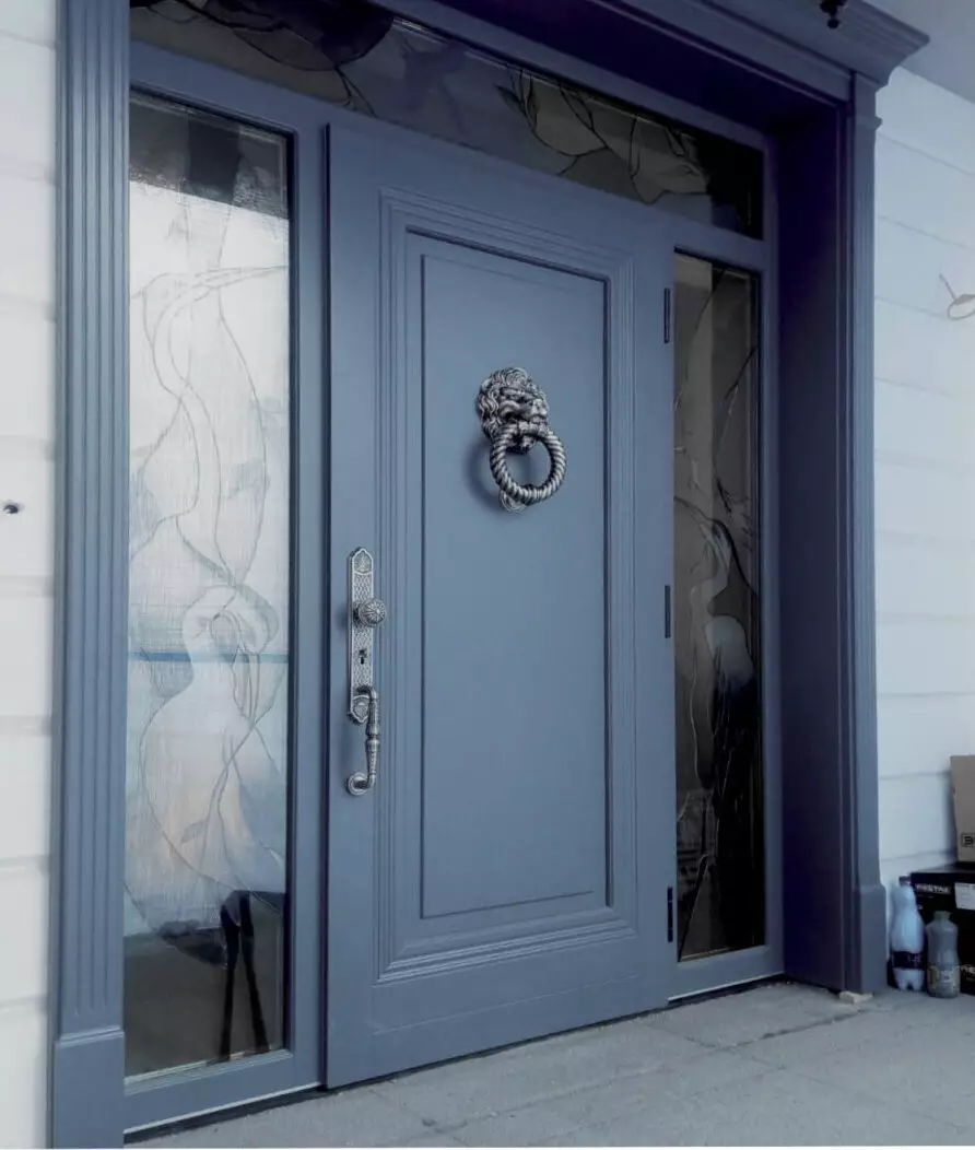 Drzwi zewnętrzne klasyczne